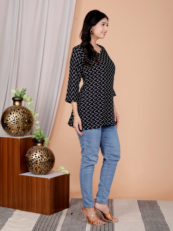 Black zigzag Printed Short Kurti Cotton Blend