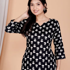 Black Buti Printed Short Kurti Cotton Blend