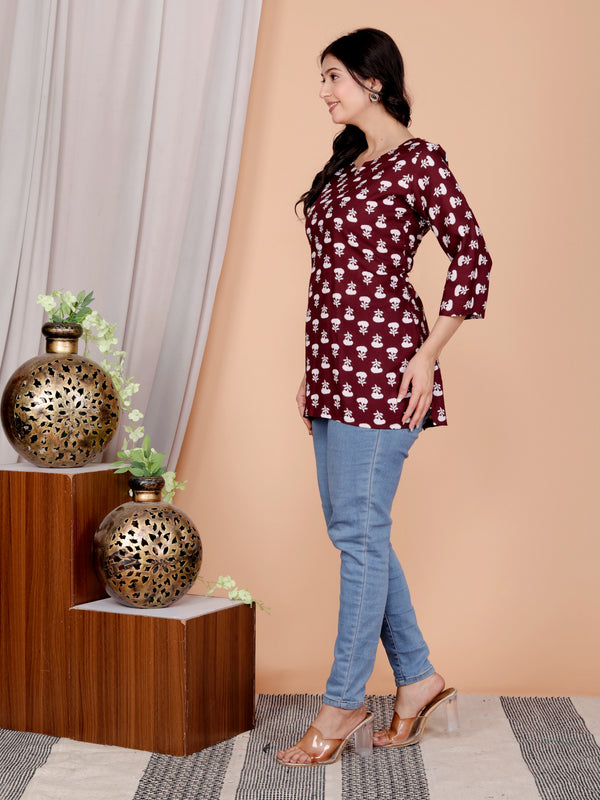 Black Buti Printed Short Kurti Cotton Blend